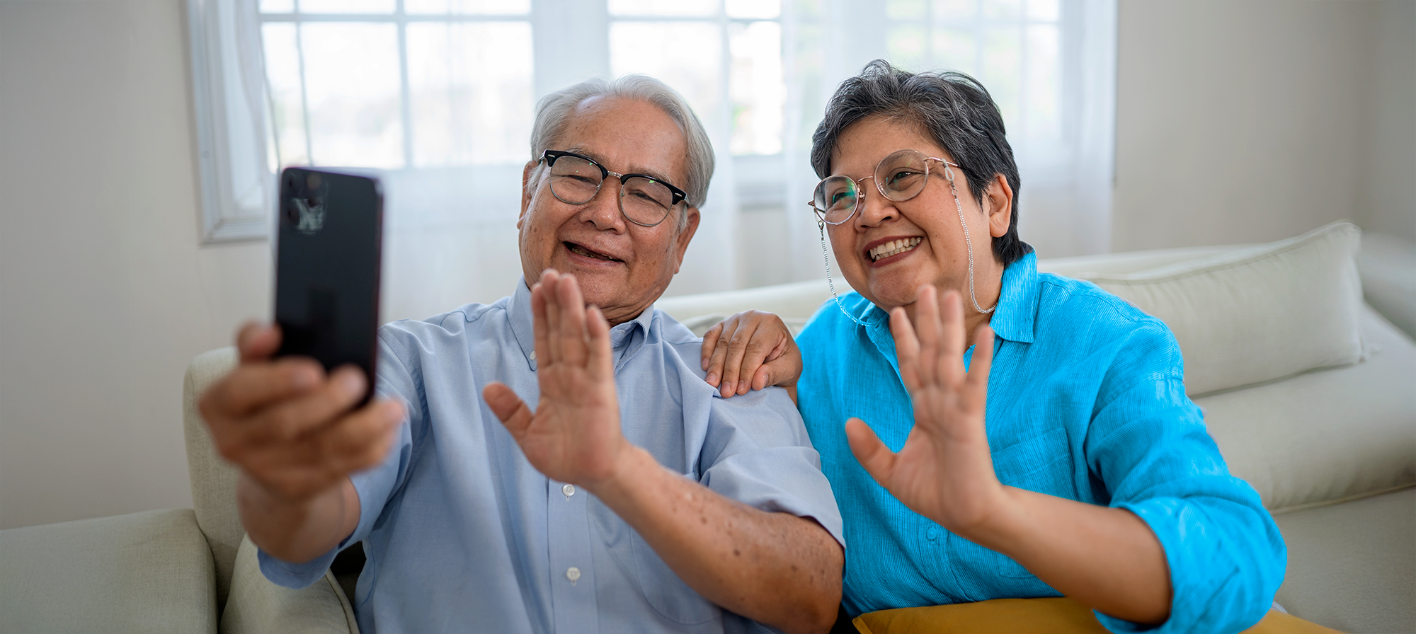 Online or Face-to-Face? Navigating Social Connections 